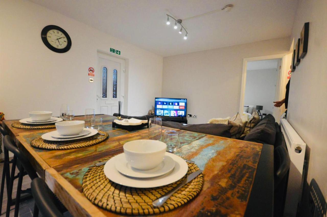 Stunning 3-bed Ground Floor In *