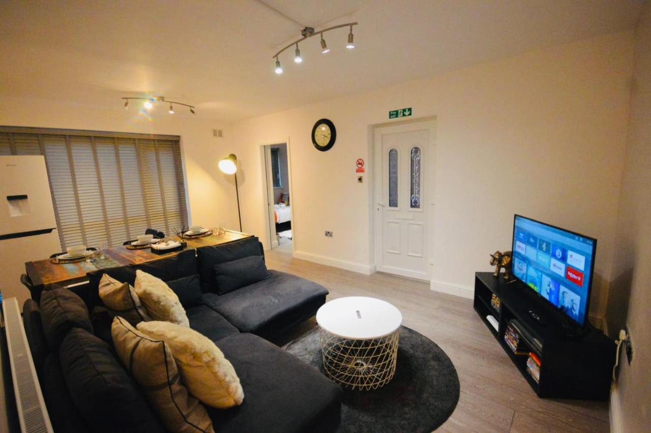 Apartment Stunning 3-bed Ground Floor In *